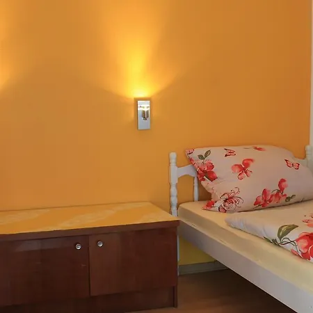 Ubernachtungsfritz Apartmán *